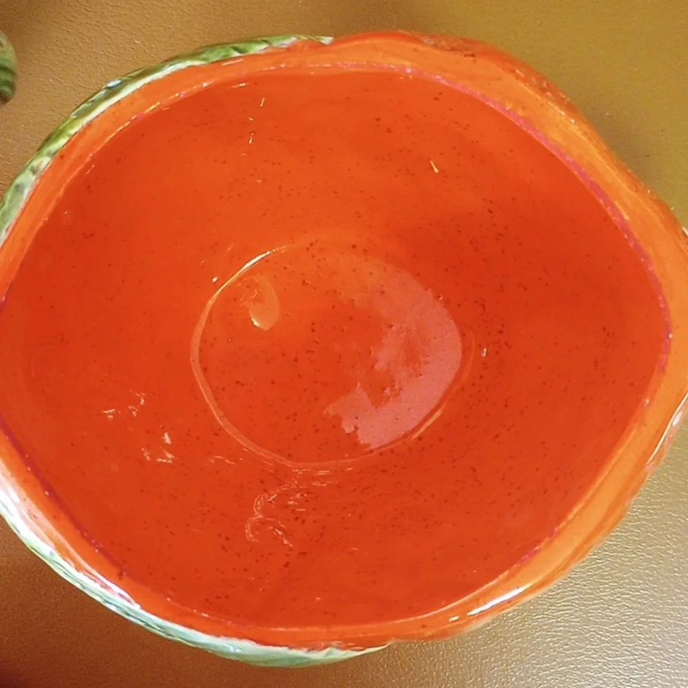 Vintage Painted Ceramic Red & Green Strawberry Sugar Bowl & Creamer Set - Picture 4 of 12